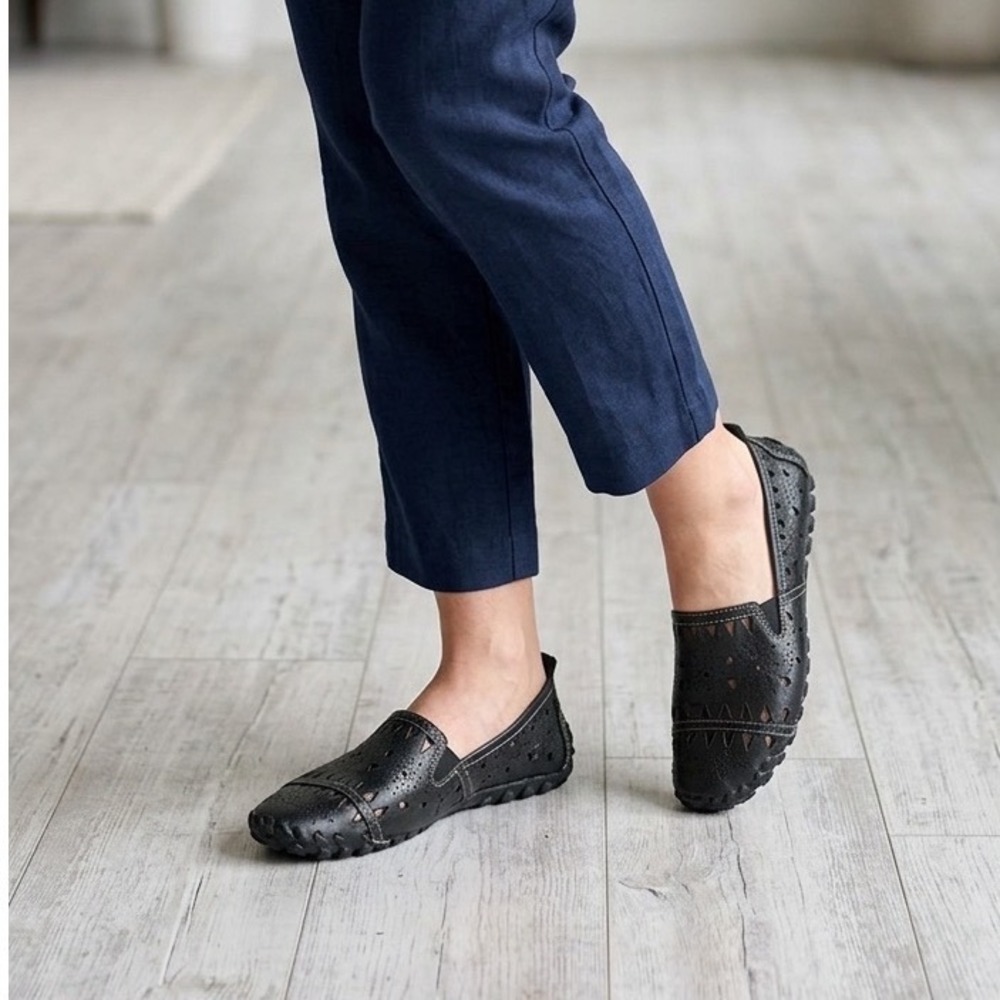 Spring Step Fussaro Black Leather Eyelet Slip On Comfort‎ Loafers Womens 36 6